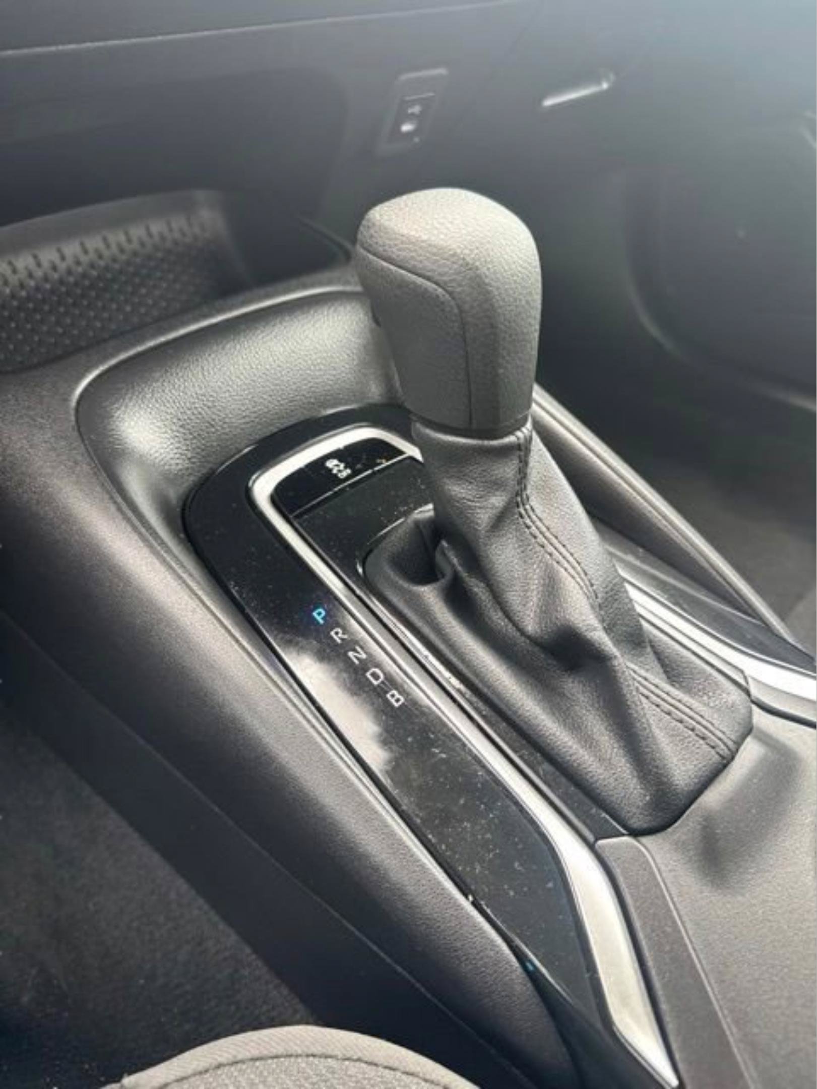 Used 2025 Toyota Corolla LE FWD image 14