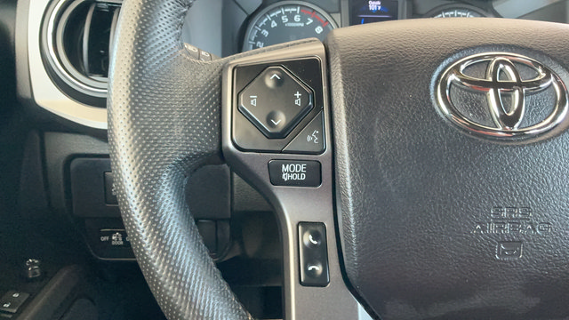 Used 2021 Toyota Tacoma TRD Off-Road AWD/4WD image 11