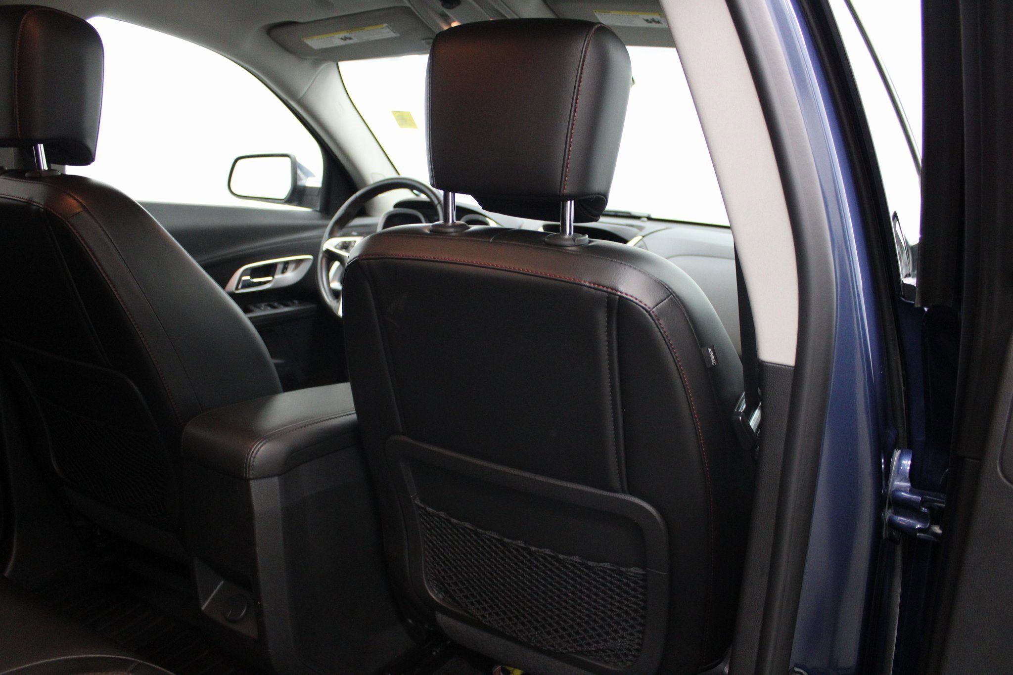 Used 2016 Chevrolet Equinox LTZ w/ Enhanced Convenience Package image 24