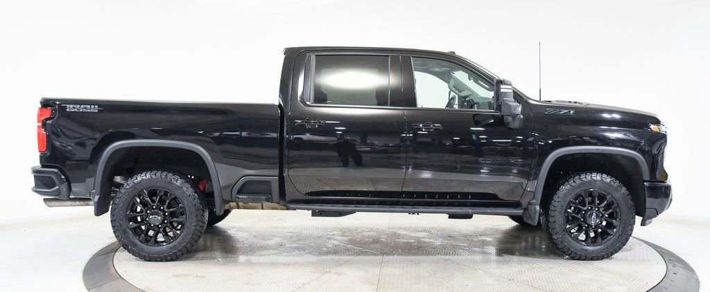 Used 2025 Chevrolet Silverado 2500 LTZ w/ Trail Boss Package image 13