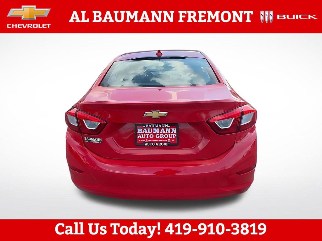 Used 2018 Chevrolet Cruze LT FWD image 9
