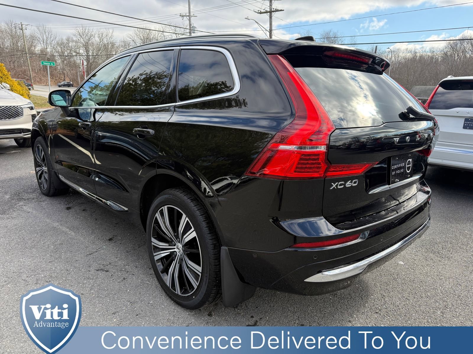 Used 2023 Volvo XC60 B5 Plus w/ Climate Package image 6