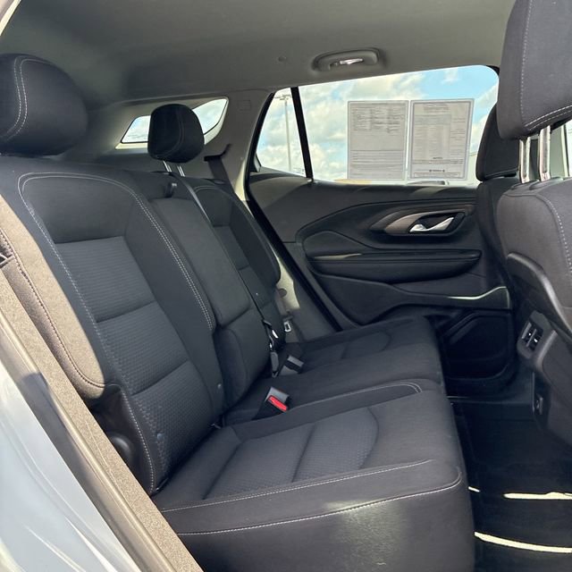 Used 2022 GMC Terrain SLE w/ Driver Convenience Package FWD image 15
