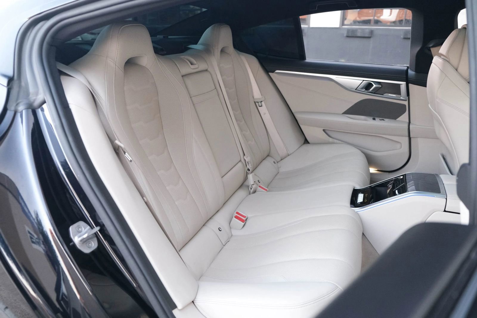 Used 2021 BMW 840i Gran Coupe w/ M Sport Package image 31