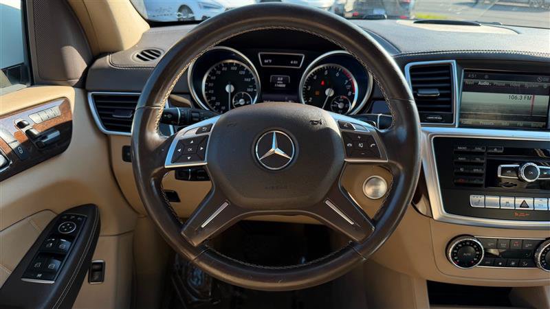 Used 2015 Mercedes-Benz GL 450 4MATIC image 29