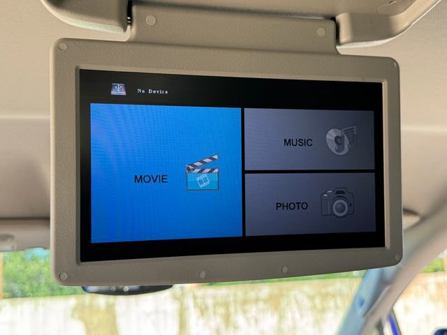 Used 2019 Chrysler Pacifica Touring Plus FWD image 18