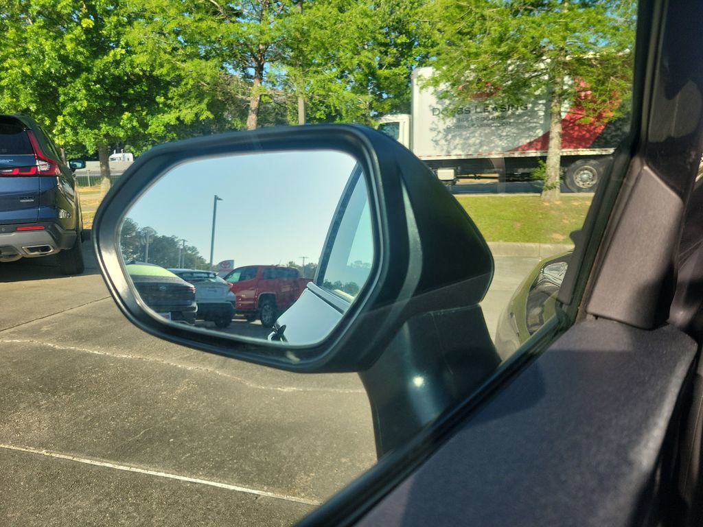 Used 2025 Toyota Camry LE FWD image 11