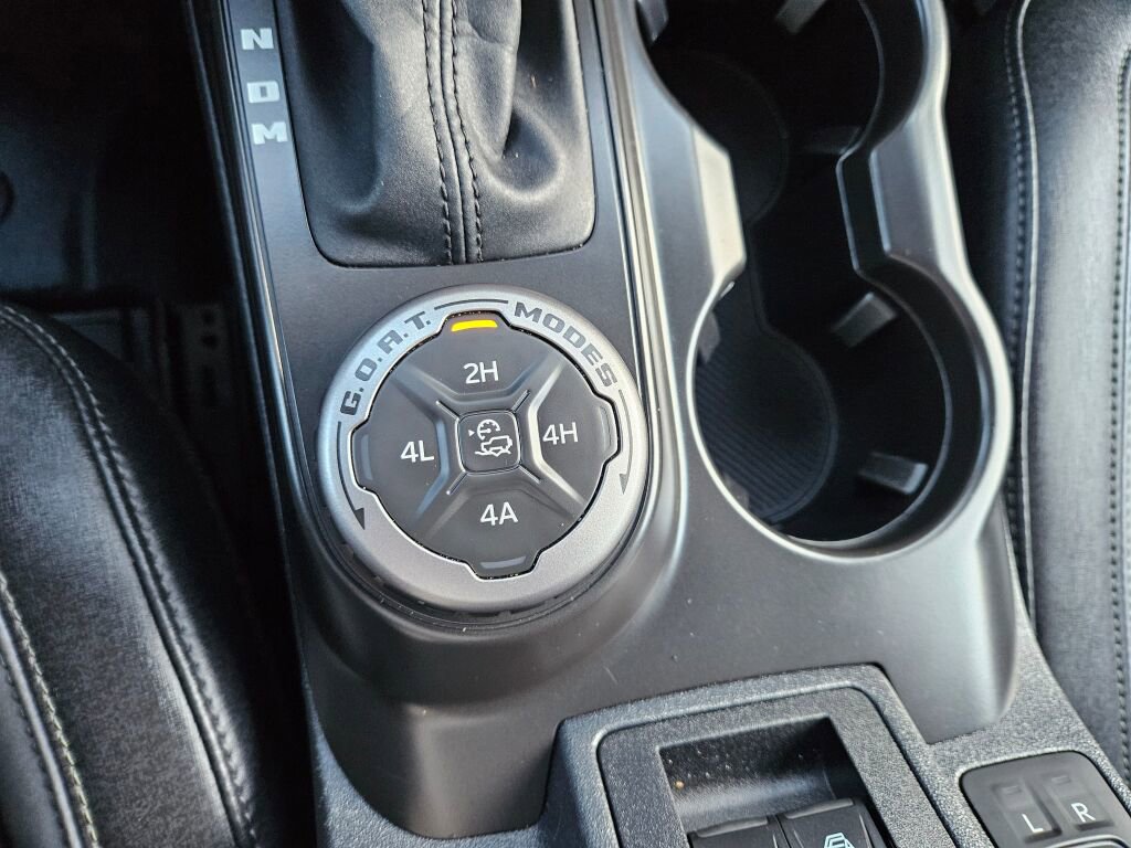 Used 2024 Ford Bronco Everglades image 27
