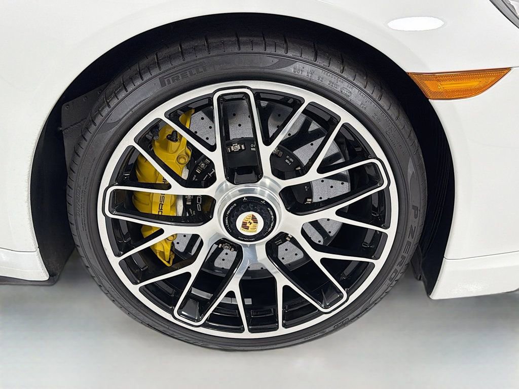 Certified 2014 Porsche 911 4 Cabriolet AWD/4WD image 33