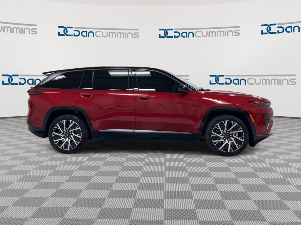 Used 2025 Jeep Wagoneer S Limited AWD/4WD image 9