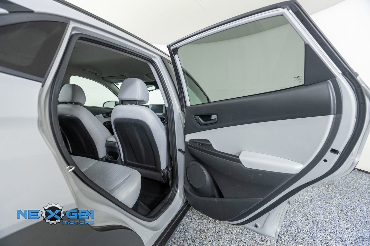 Used 2023 Hyundai Kona SEL image 30