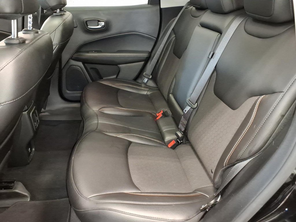 Used 2021 Jeep Compass Latitude w/ Sun and Sound Group AWD/4WD image 11