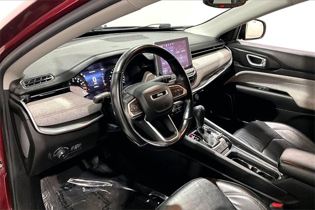 Used 2022 Jeep Compass Latitude image 17