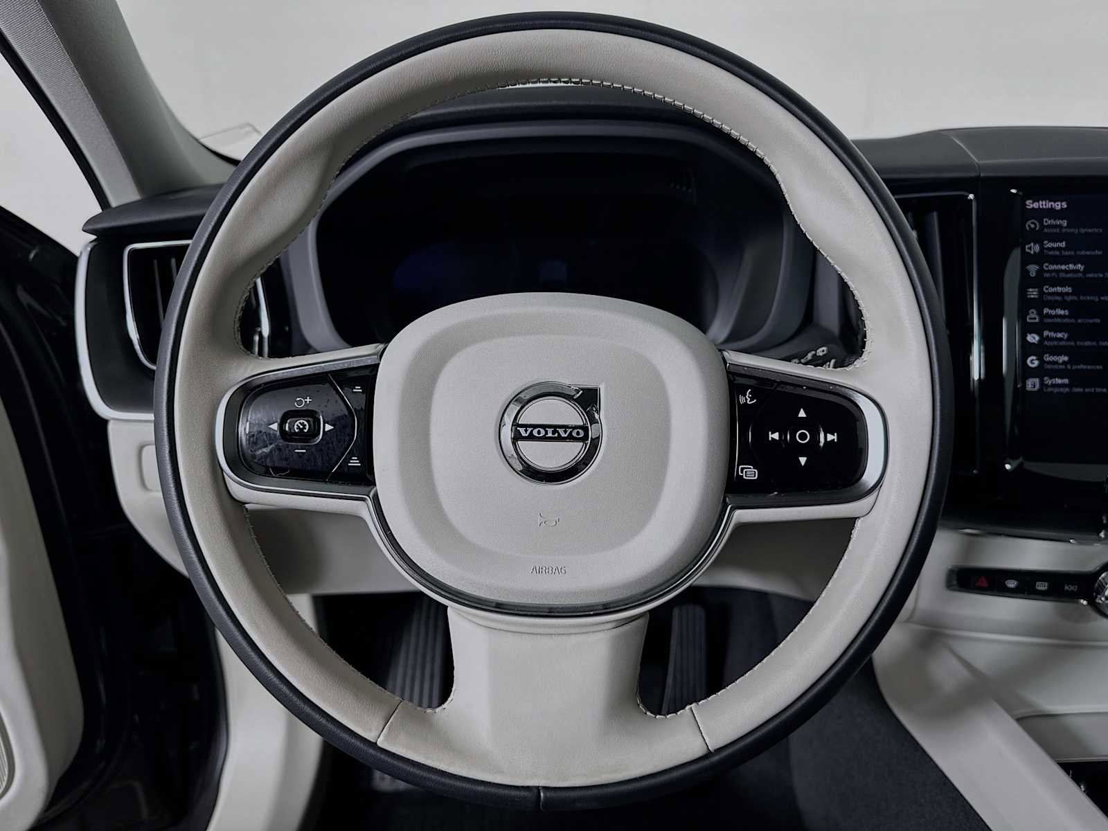 Used 2025 Volvo XC60 T8 Core w/ Protection Package Premier image 11