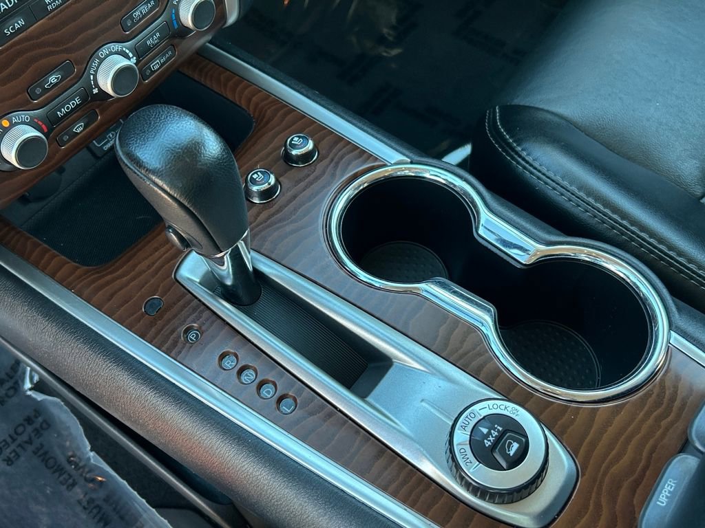 Used 2020 Nissan Pathfinder Platinum image 18