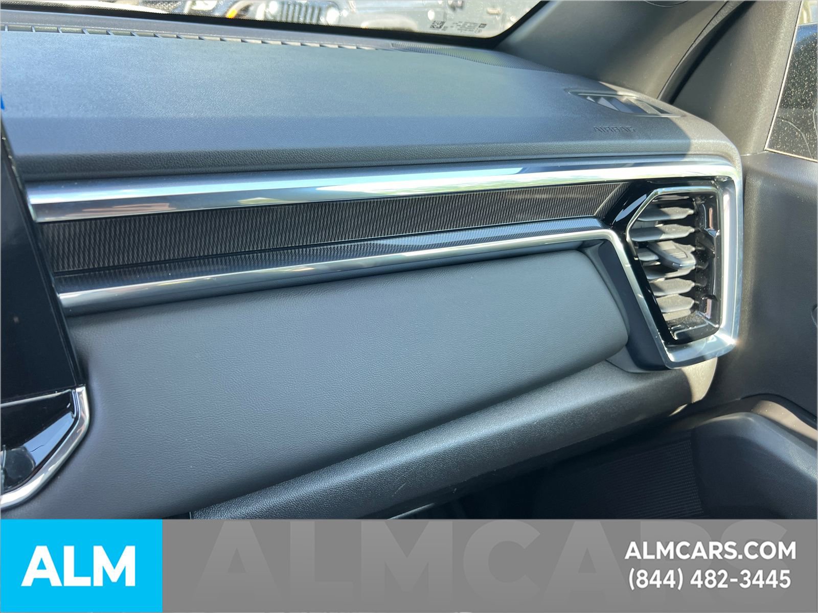 Used 2025 GMC Canyon Elevation image 40