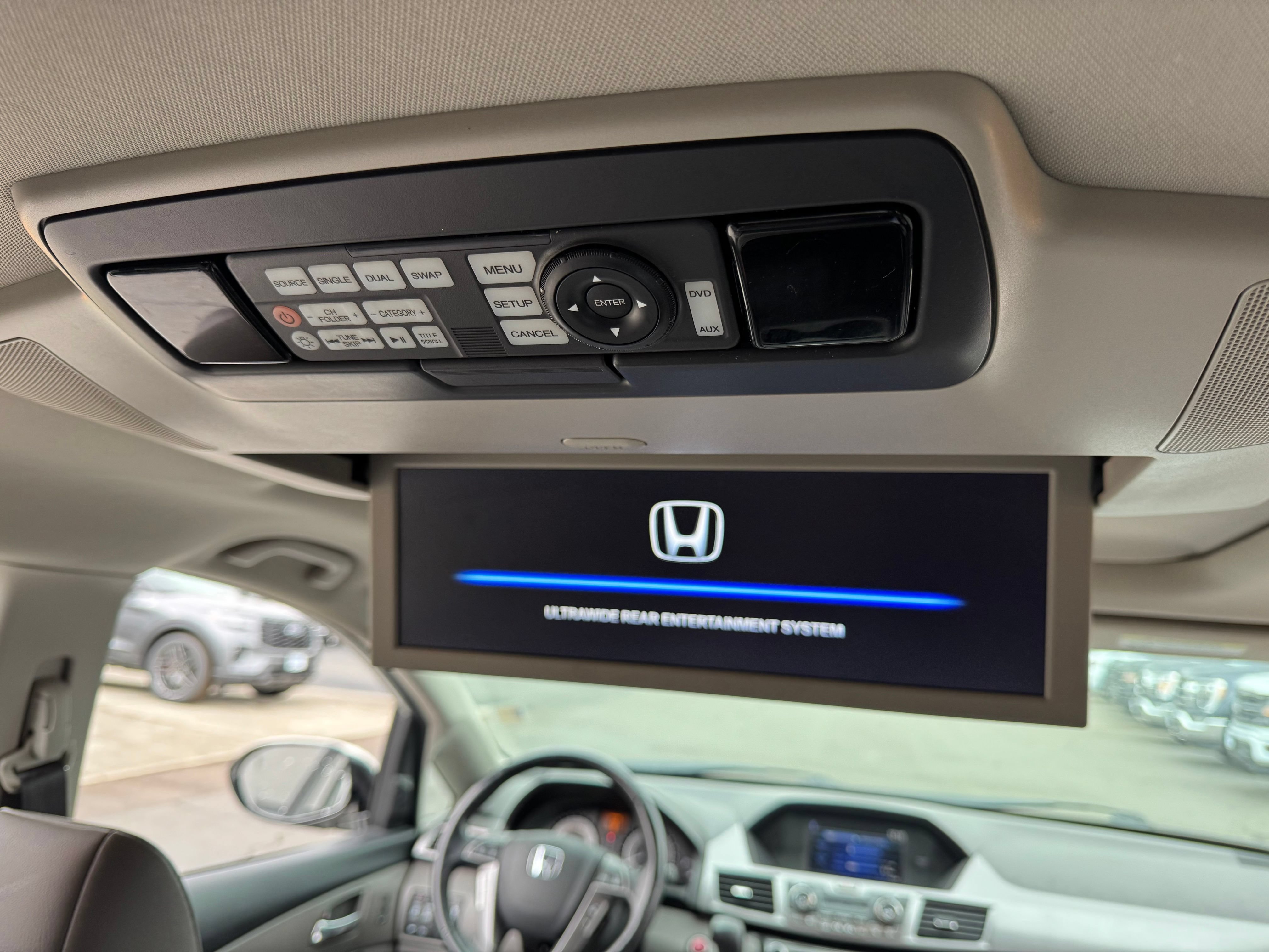 Used 2014 Honda Odyssey Touring Elite image 34