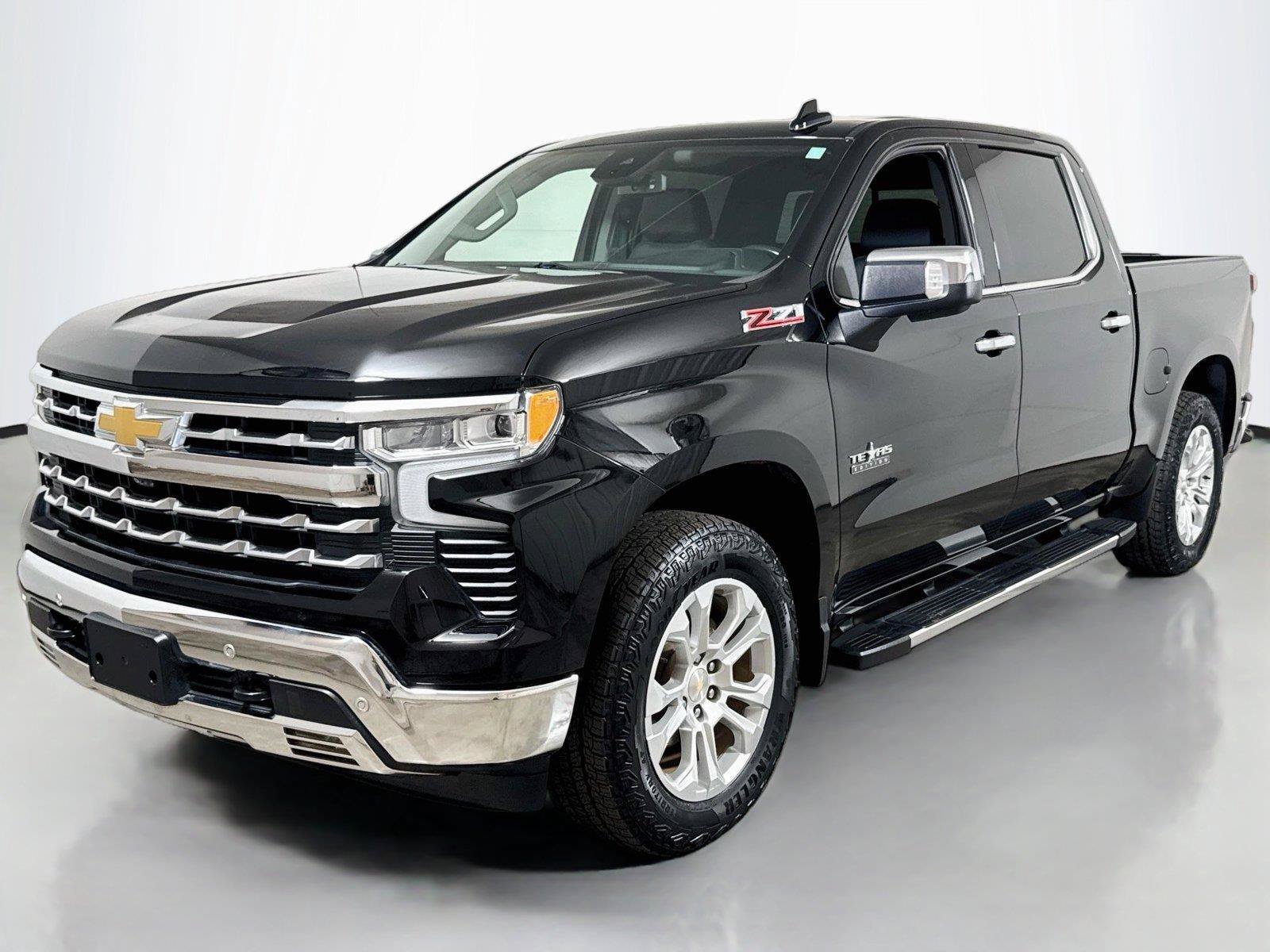 Used 2022 Chevrolet Silverado 1500 LTZ w/ LTZ Convenience Package II AWD/4WD video 1