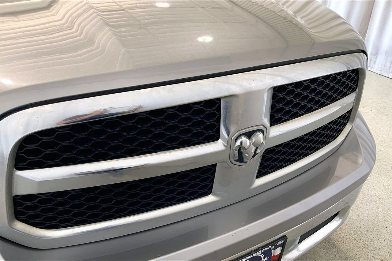 Used 2022 RAM 1500 Tradesman w/ Chrome Plus Package RWD image 30