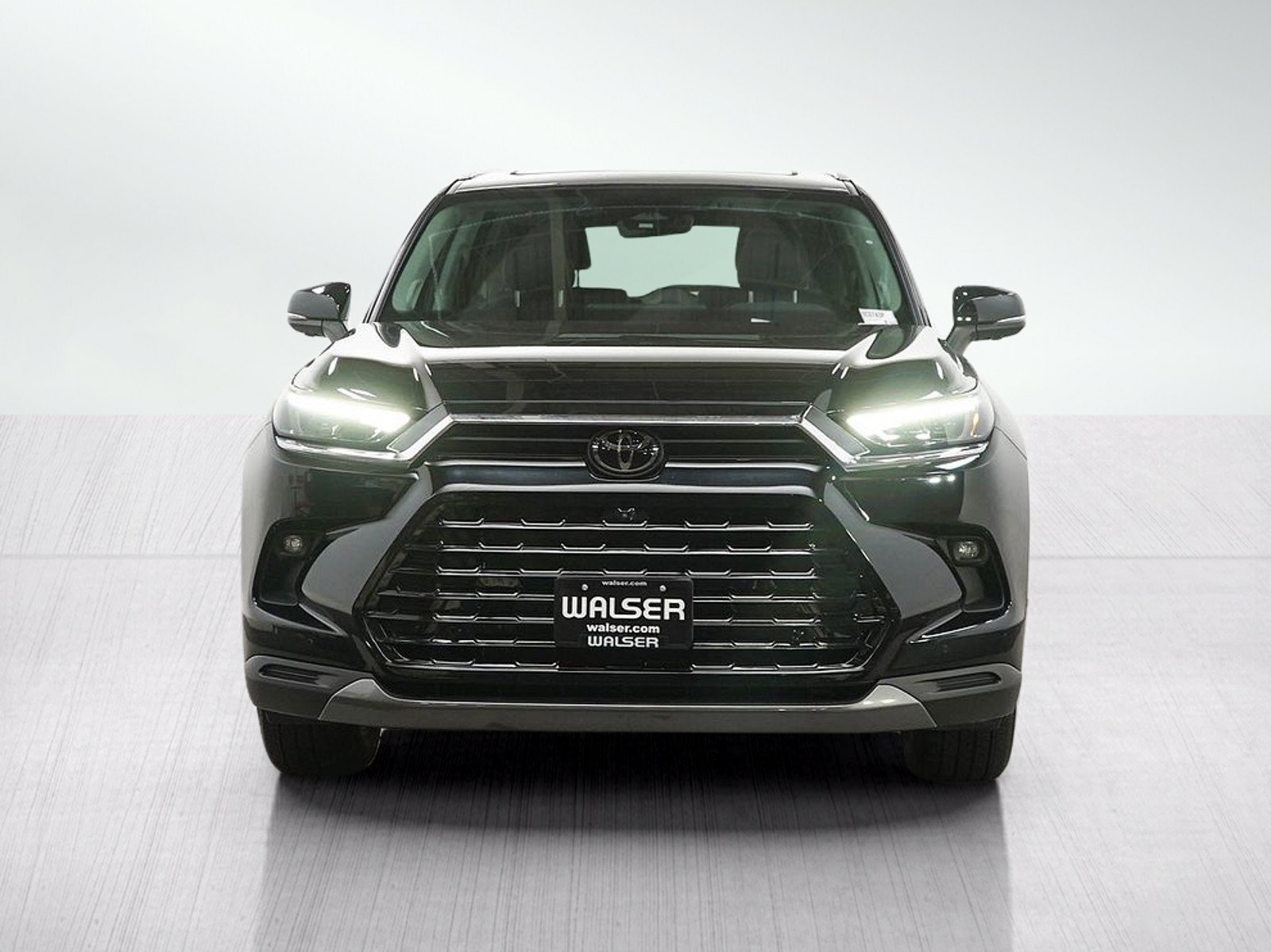 Used 2024 Toyota Grand Highlander AWD image 8