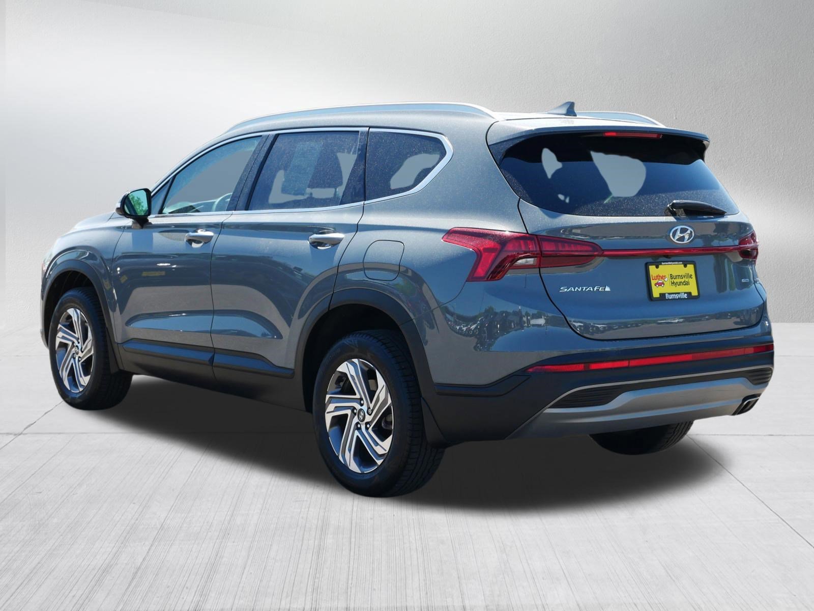 Certified 2023 Hyundai Santa Fe SEL w/ Winter Weather Package AWD/4WD image 5