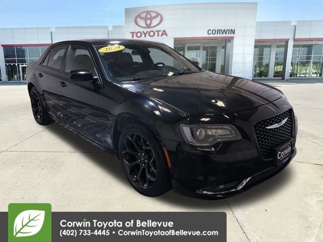 Used 2019 Chrysler 300 S image 2