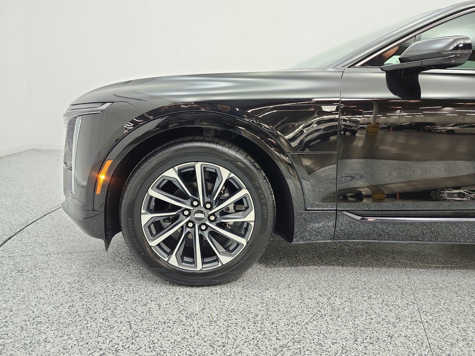 Used 2024 Cadillac Lyriq Sport RWD image 29