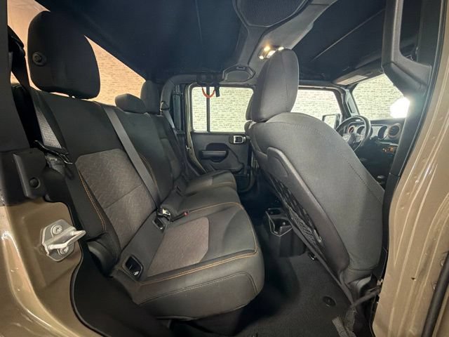 Used 2020 Jeep Gladiator Mojave AWD/4WD image 12