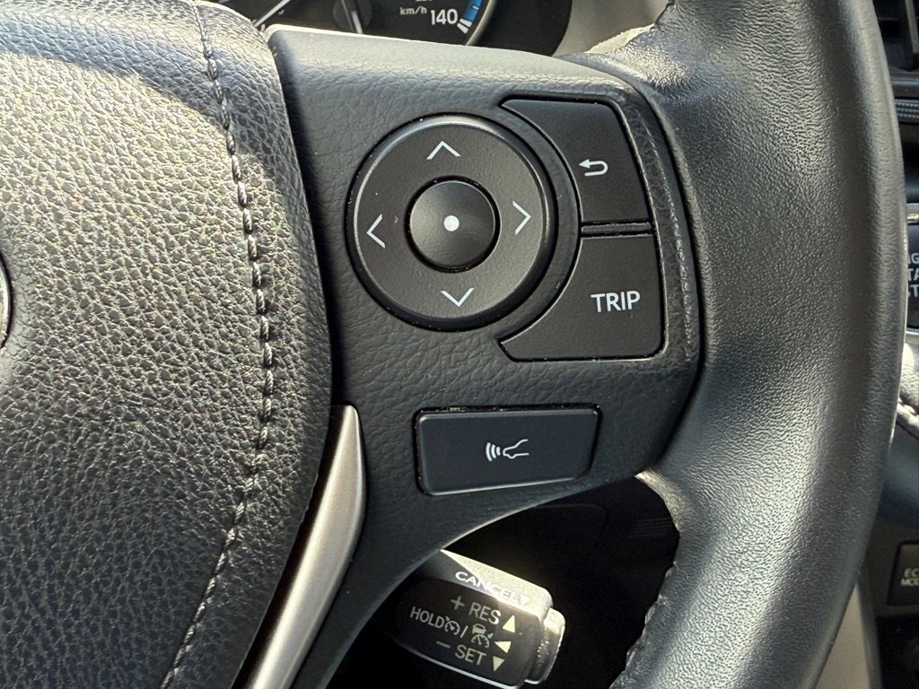 Used 2018 Toyota RAV4 XLE image 16