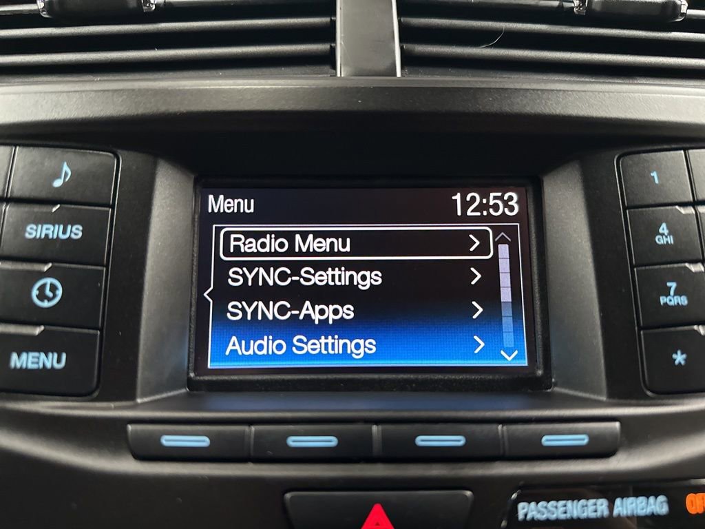 Used 2018 Ford Explorer XLT image 31