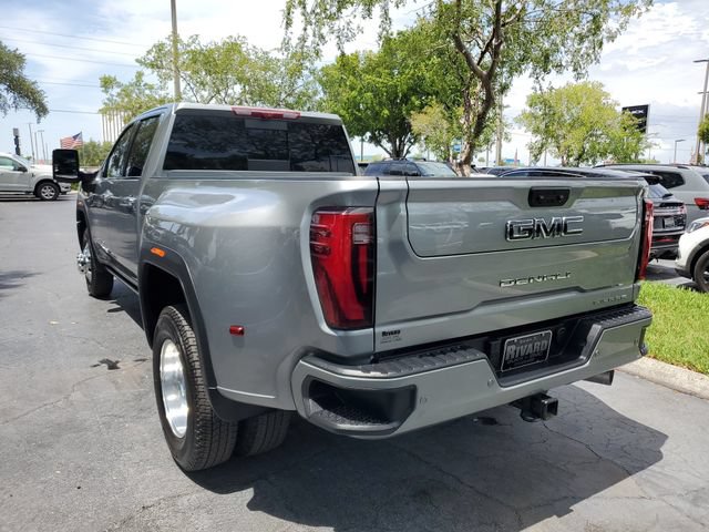 Used 2026 GMC Sierra 3500 Denali Ultimate AWD/4WD image 3