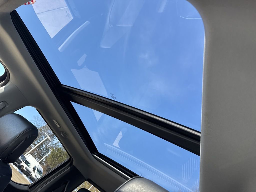 Certified 2023 Ford F150 Lariat image 25