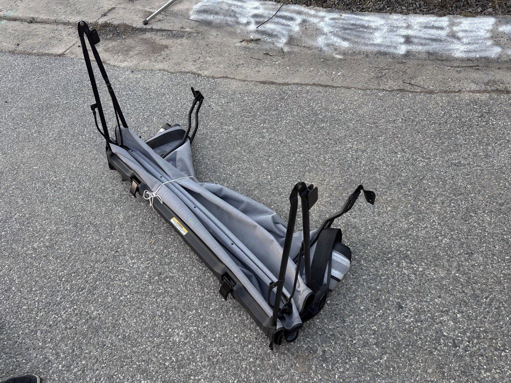 Used 2012 Jeep Wrangler Unlimited Sahara w/ Dual Top Group image 29