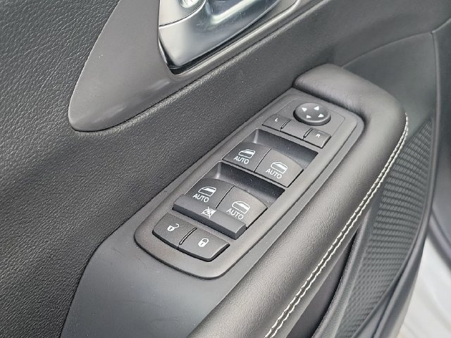 New 2026 Chrysler Voyager LX FWD image 18