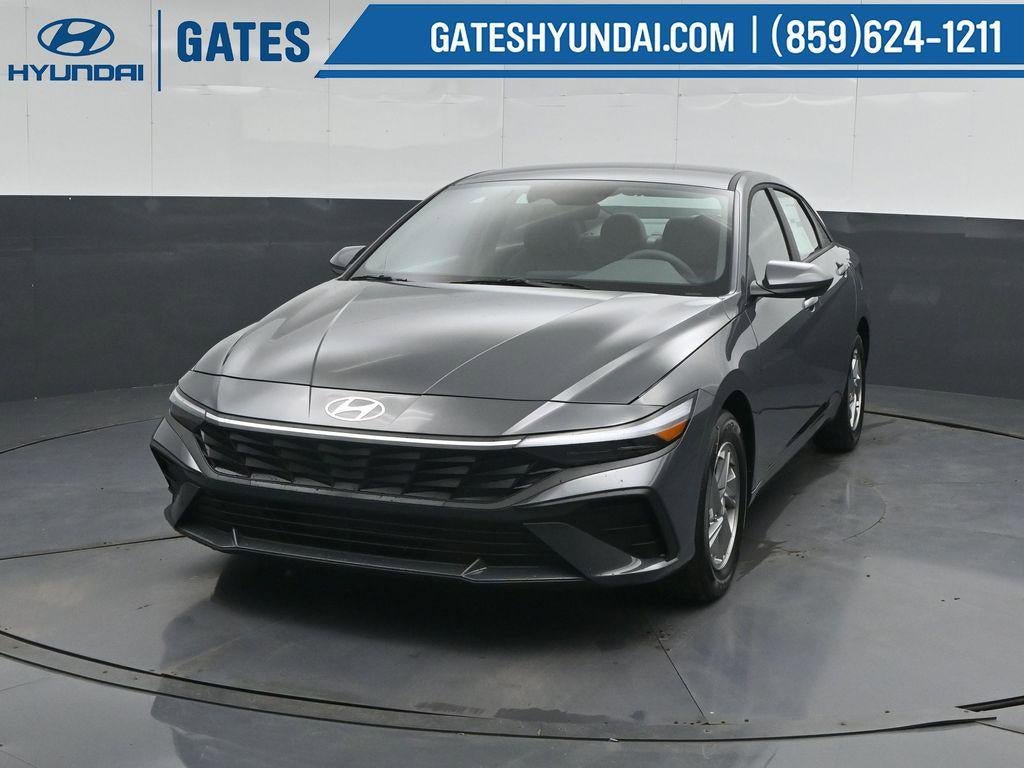 New 2026 Hyundai Elantra SE FWD image 6