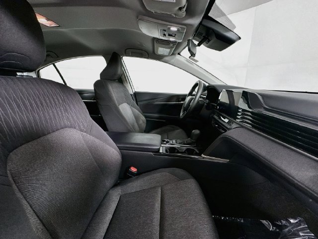 Used 2025 Toyota Camry LE FWD image 26