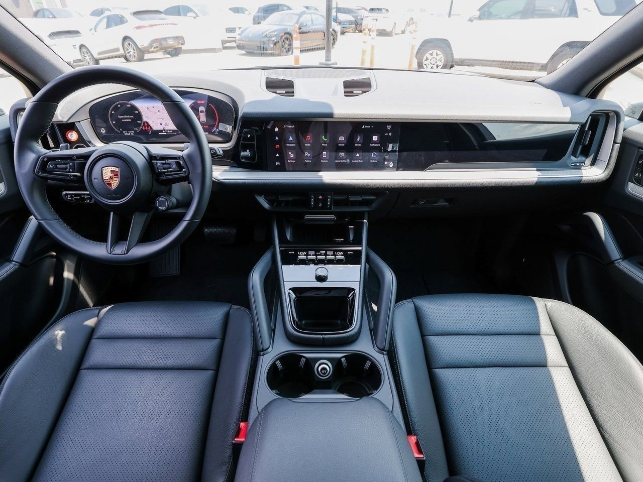 Certified 2025 Porsche Cayenne image 24