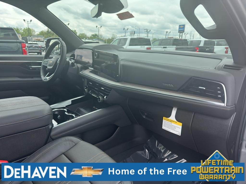New 2026 Chevrolet Suburban High Country AWD/4WD image 28