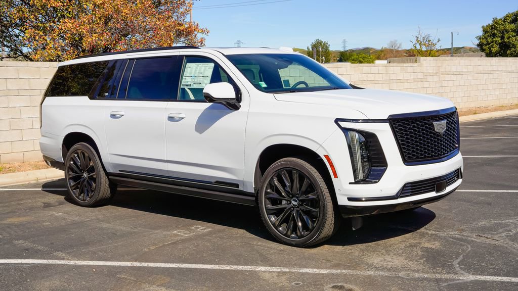 New 2026 Cadillac Escalade ESV Platinum Sport w/ LPO, ONYX Package image 6