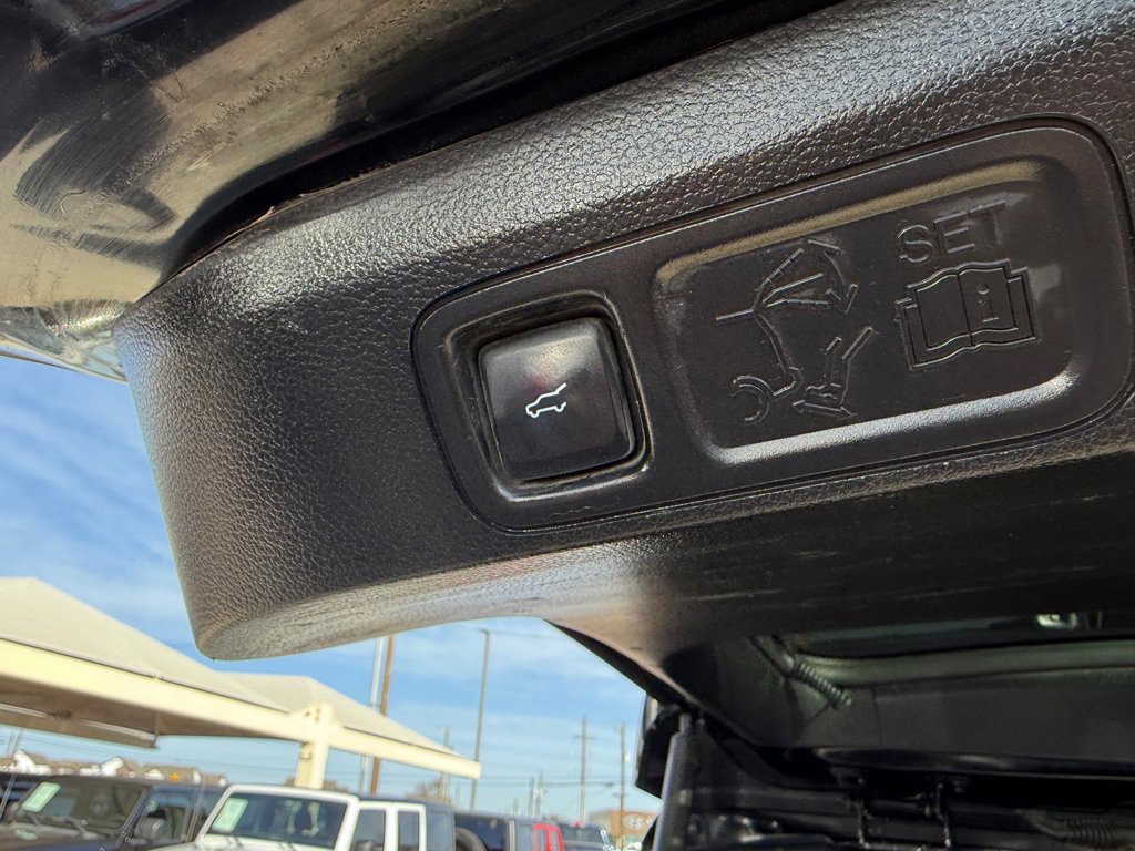 Used 2018 Lincoln Navigator L Reserve w/ Technology Package image 28