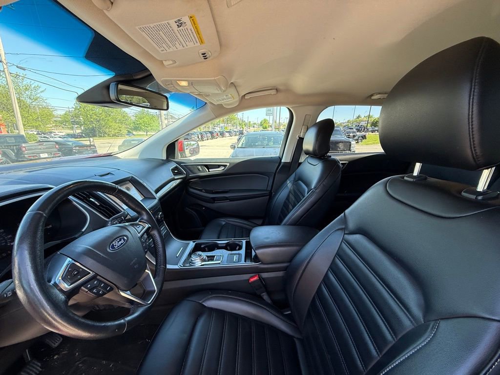 Used 2019 Ford Edge SEL w/ Equipment Group 201A AWD/4WD image 12