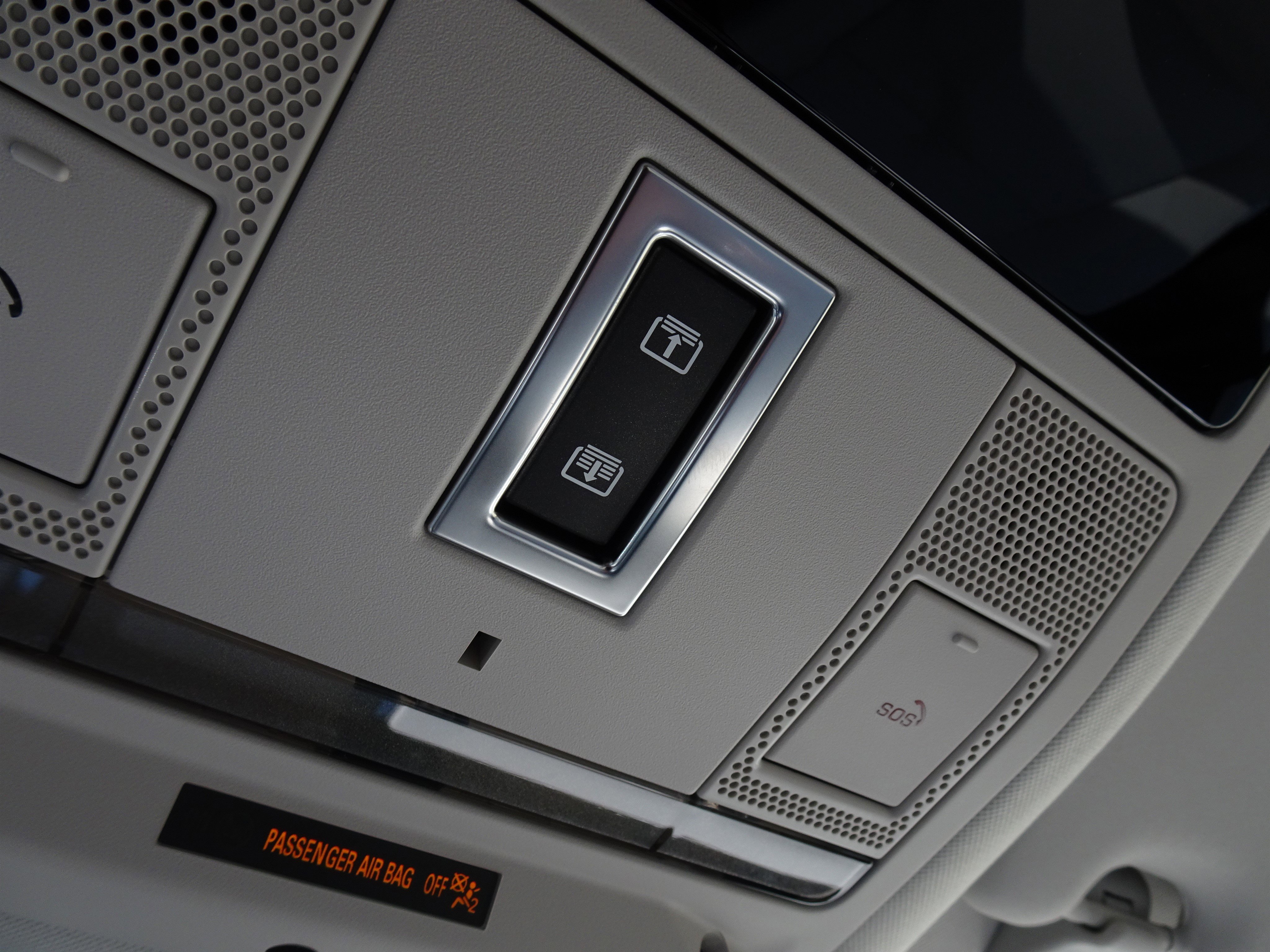 New 2025 Land Rover Discovery Sport S image 28