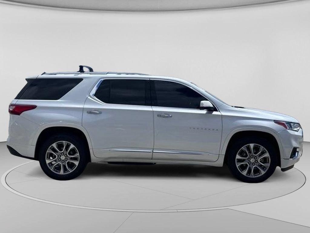 Used 2020 Chevrolet Traverse Premier w/ LPO, Floor Liner Package FWD image 35