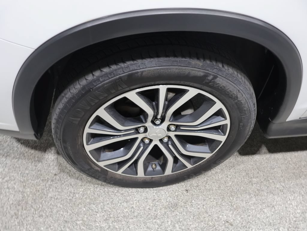 Used 2017 Mitsubishi Outlander Sport ES AWD/4WD image 8