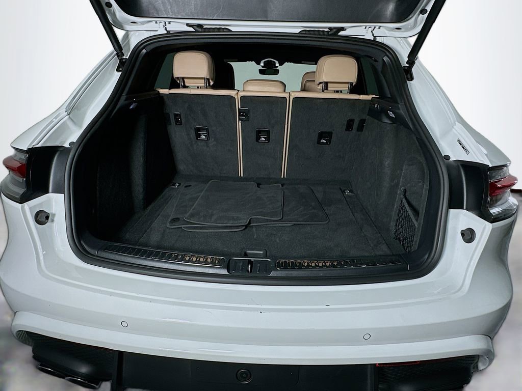 Certified 2024 Porsche Macan AWD/4WD image 28