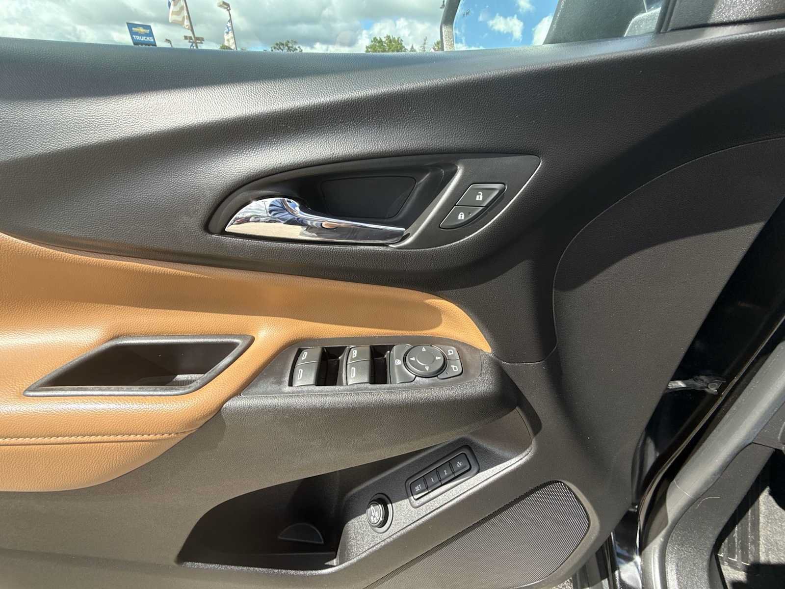 Certified 2019 Chevrolet Equinox Premier FWD image 22