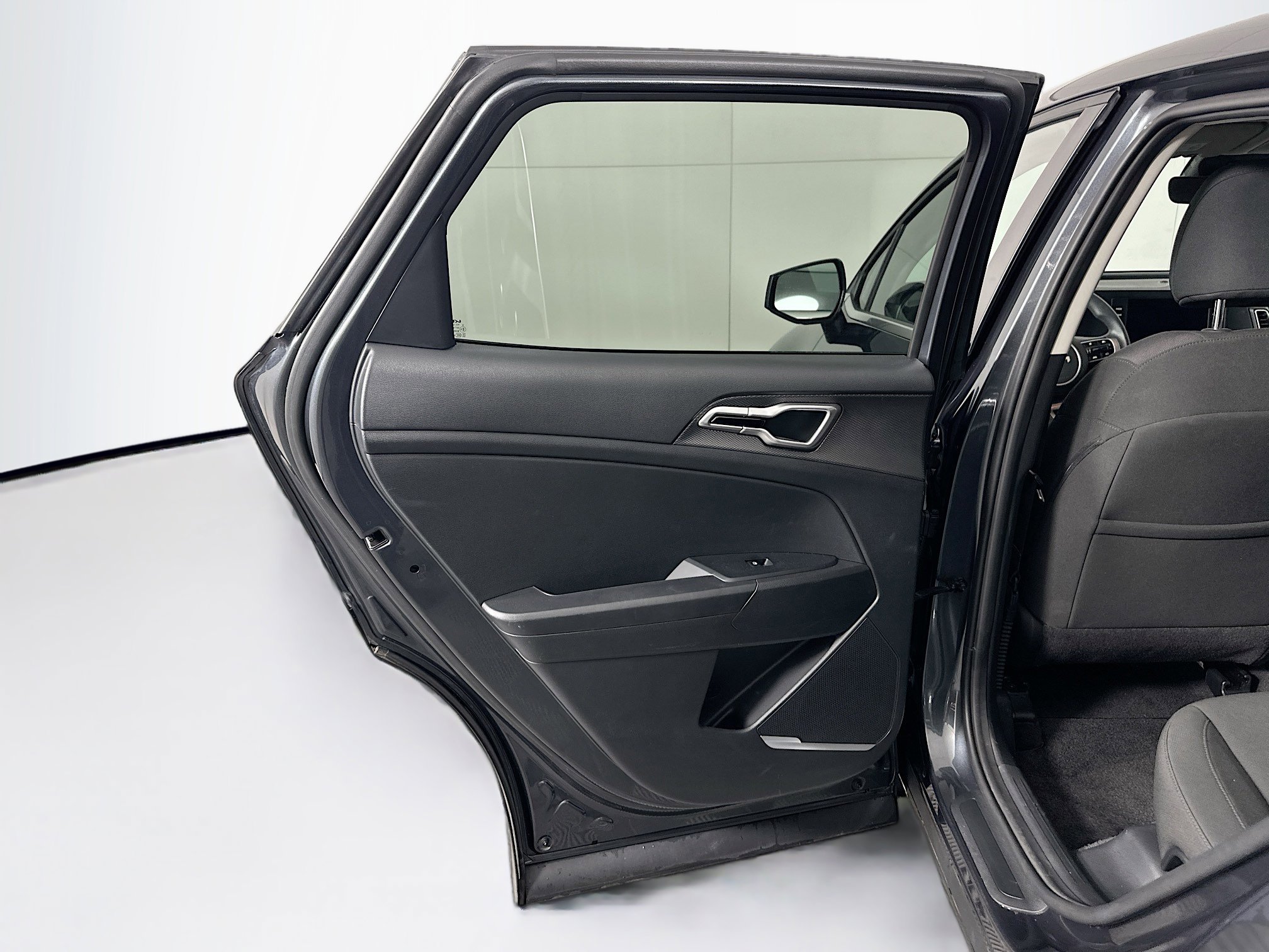 Used 2025 Kia Sportage LX image 25