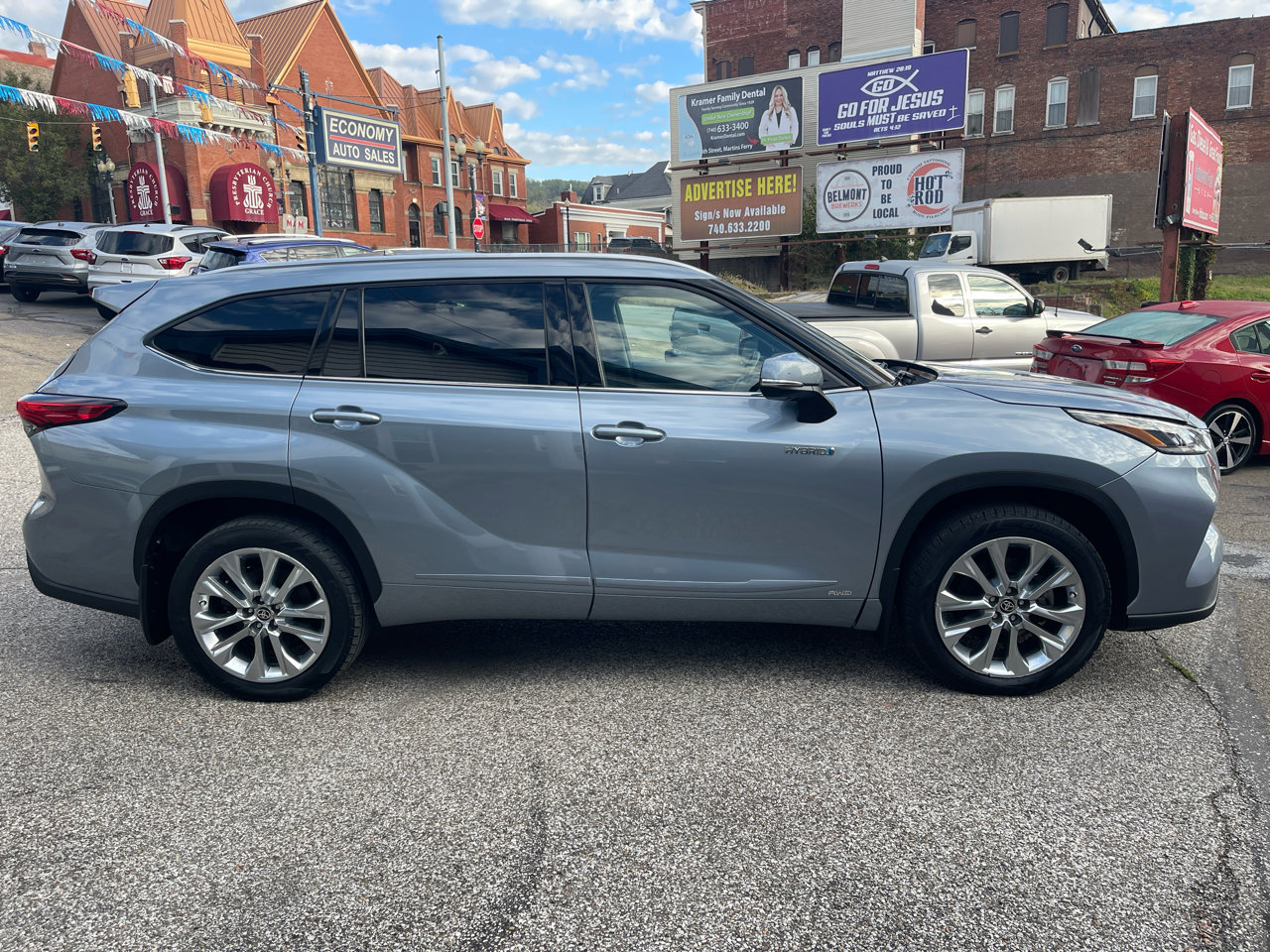 Used 2021 Toyota Highlander Limited image 4
