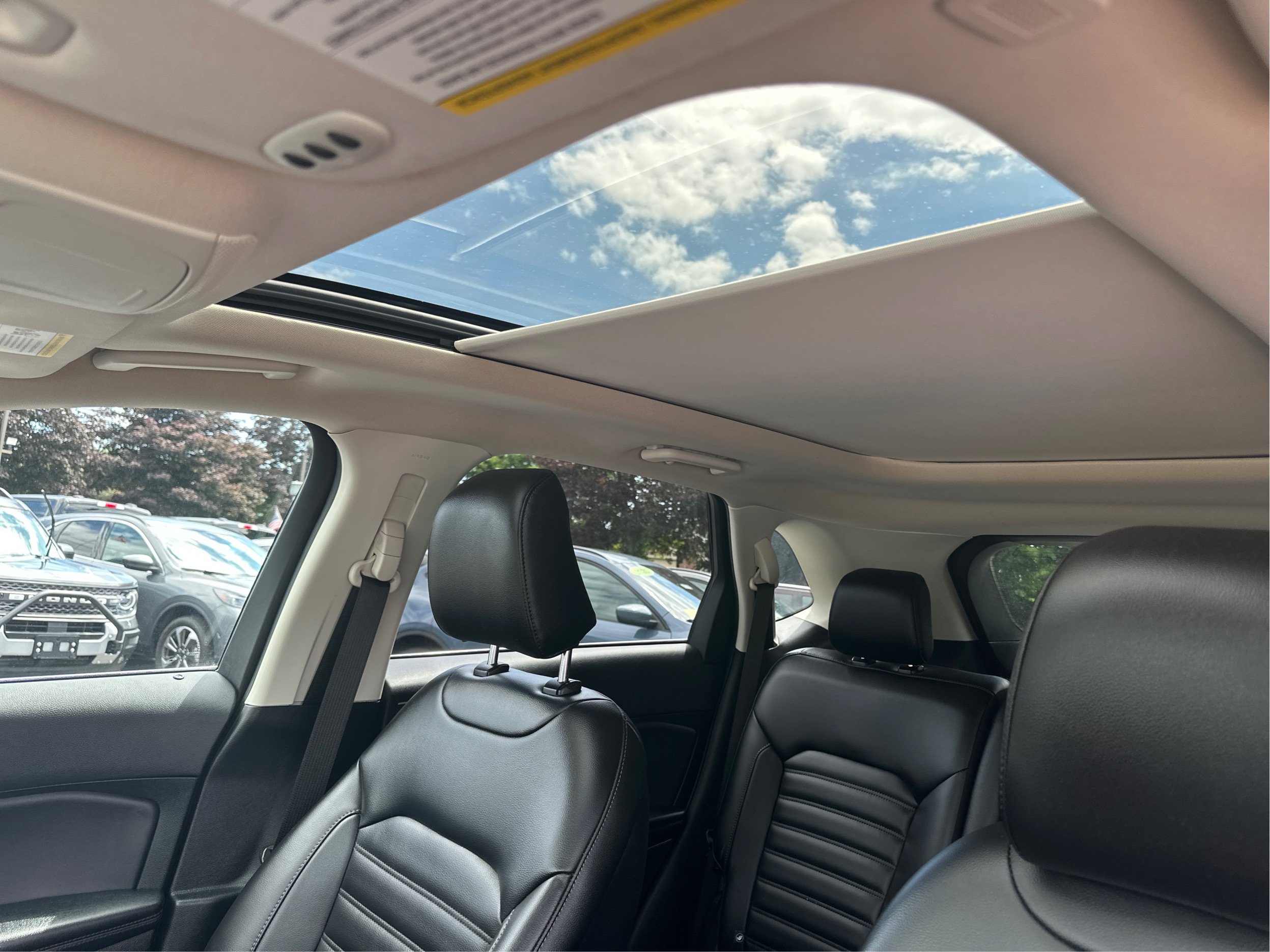 Used 2022 Ford Edge SEL w/ Convenience Package AWD/4WD image 23