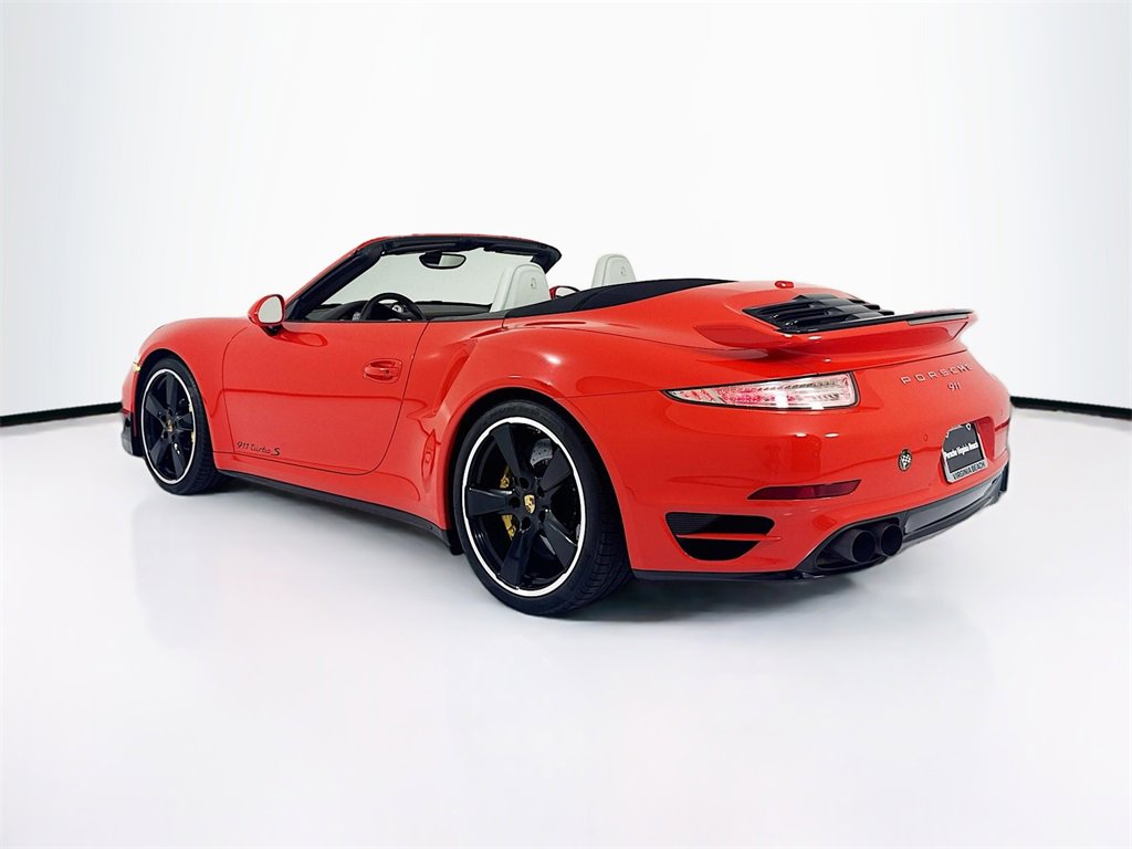 Certified 2016 Porsche 911 Turbo S image 3